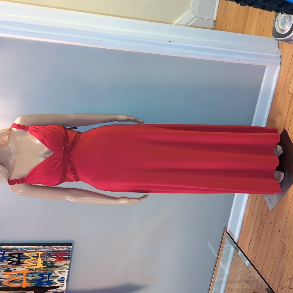 NWT CACHET Red ♥️ Beaded Maxi Gown Dress. Prom. Wedding. Size 12